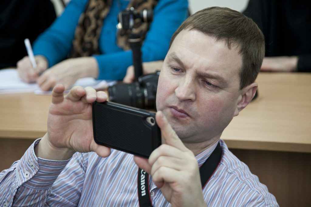 aKJa9qFLBak